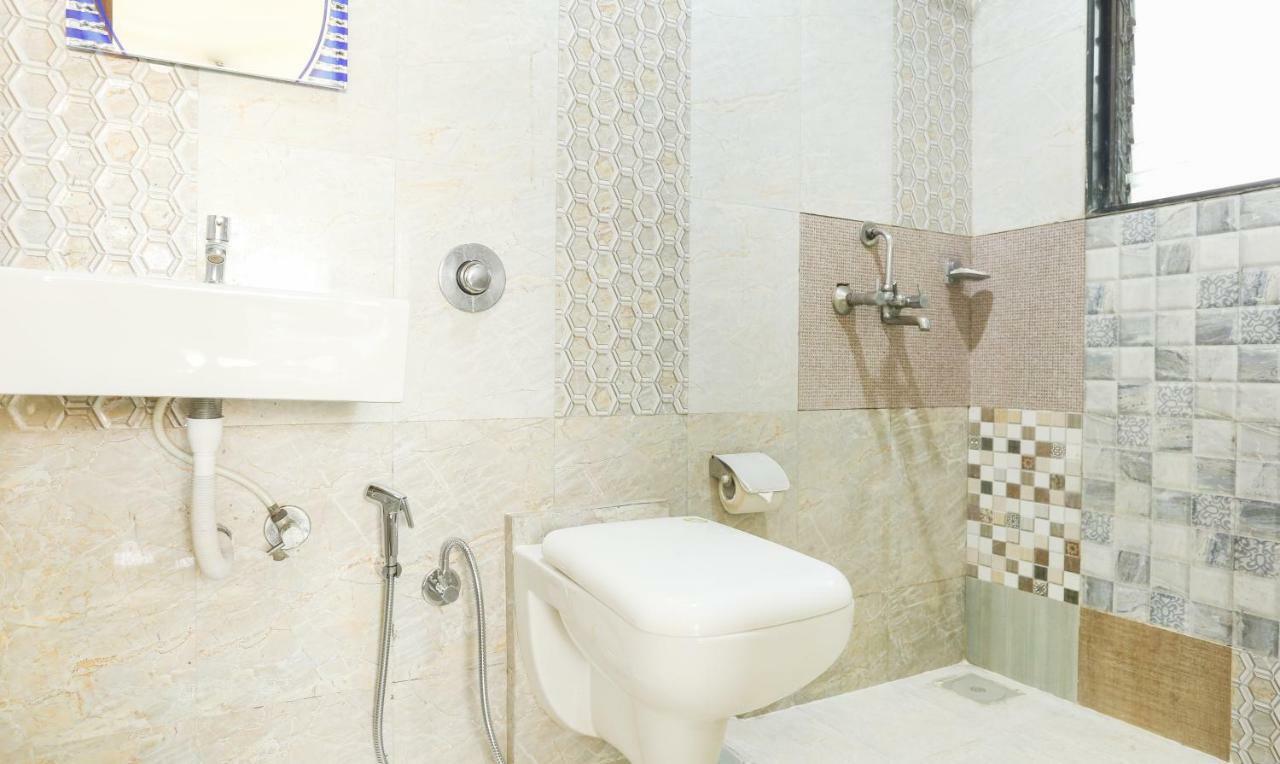 Treebo Trend Aviva Suites ムンバイ エクステリア 写真