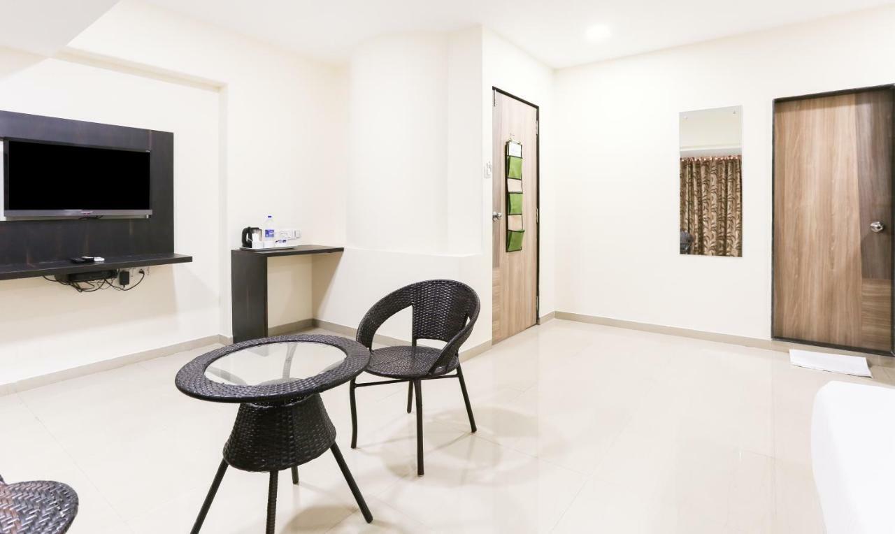 Treebo Trend Aviva Suites ムンバイ エクステリア 写真