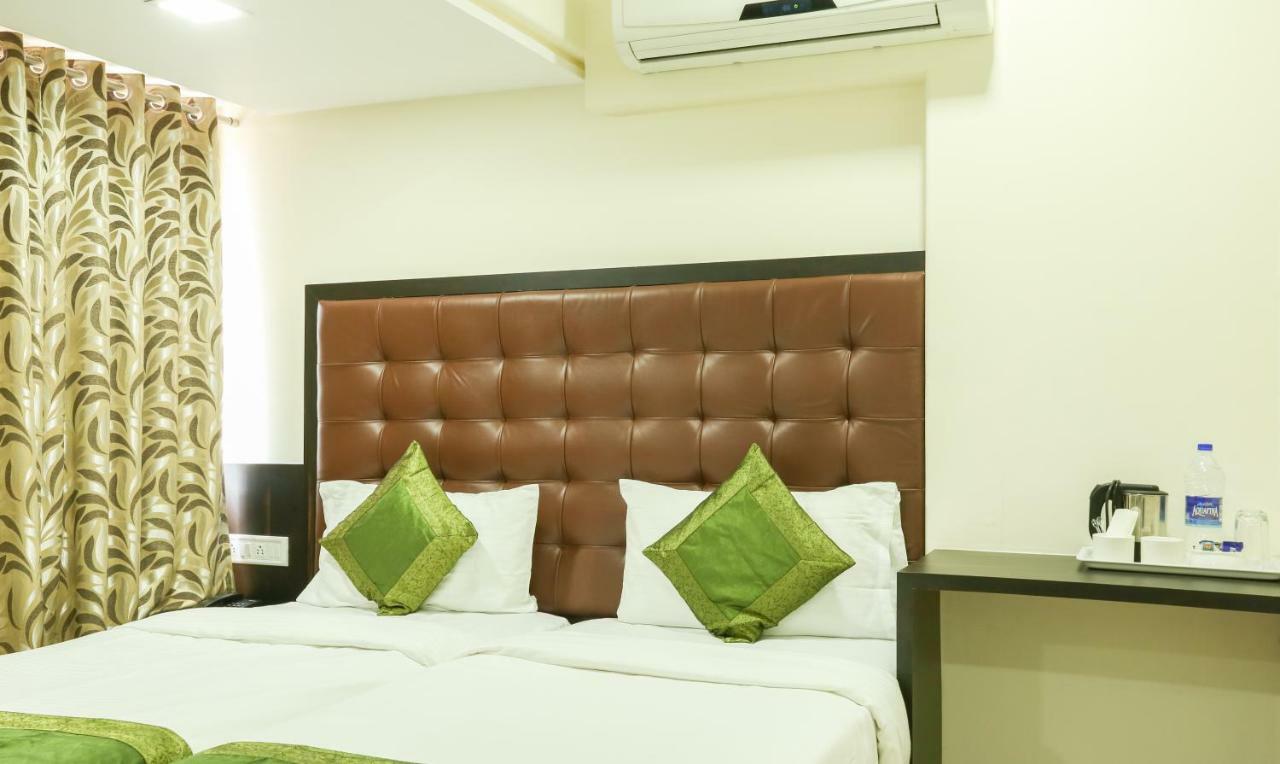 Treebo Trend Aviva Suites ムンバイ エクステリア 写真